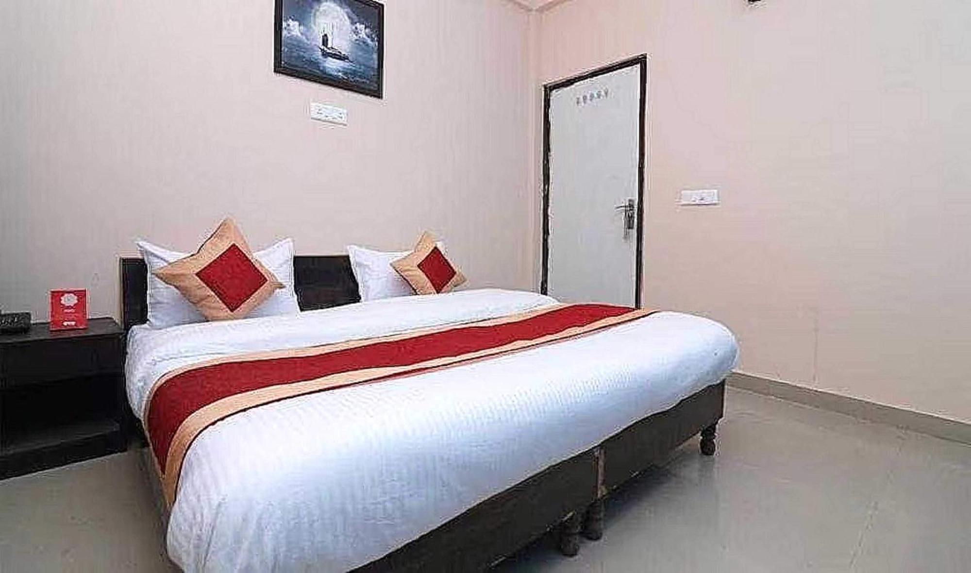 Hotel O Rl Residency Ghaziabad Bagian luar foto