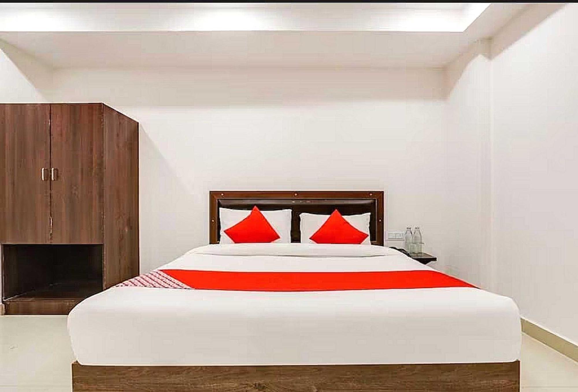 Hotel O Rl Residency Ghaziabad Bagian luar foto