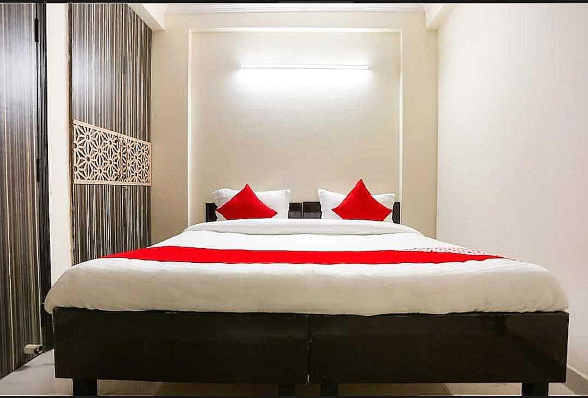 Hotel O Rl Residency Ghaziabad Bagian luar foto